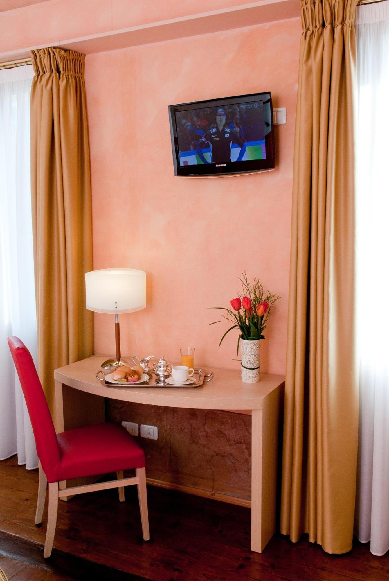 Hotel Villa Maternini Vazzola Quarto foto