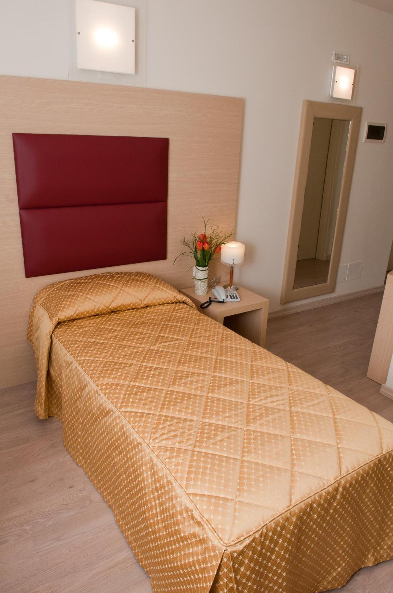 Hotel Villa Maternini Vazzola Quarto foto