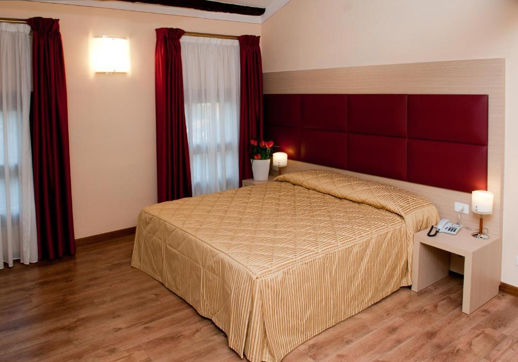 Hotel Villa Maternini Vazzola Quarto foto
